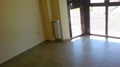 Dúplex en Venta Alovera con Terraza y Trastero - Alquilado