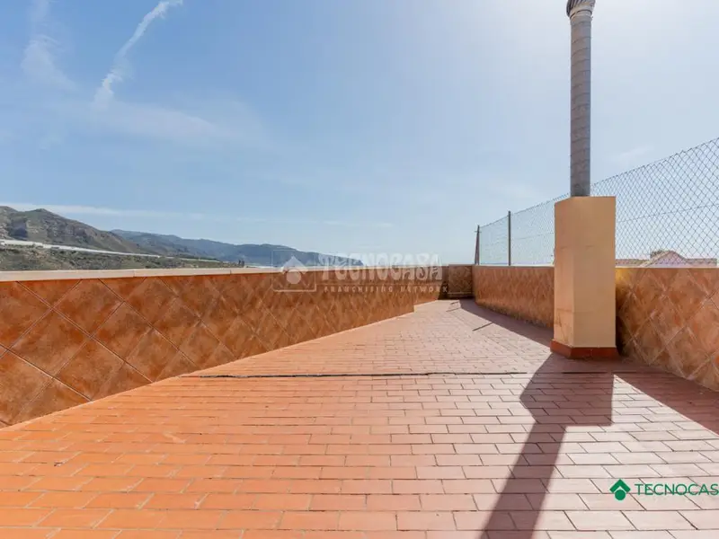 Triplex en Venta en La Gangosa V
or 263m2 3 Dormitorios 2 Ba

 os
