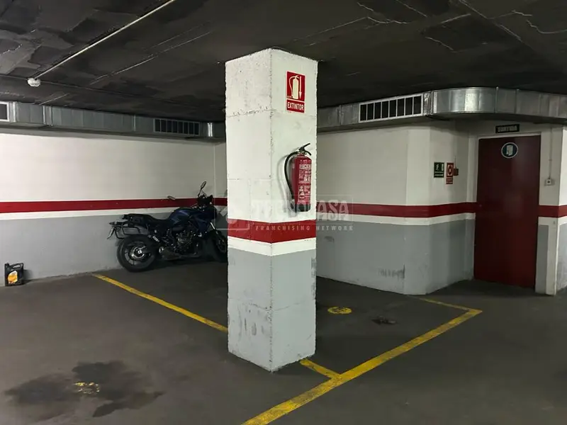 Box/plaza de garaje en venta en Horta Guinardó