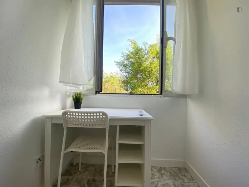 Habitacion Privada Villaverde Bajo Cerca Metro L3