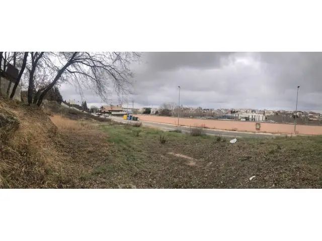 ¡¡ Parcela Muy Bien Ubicada !!