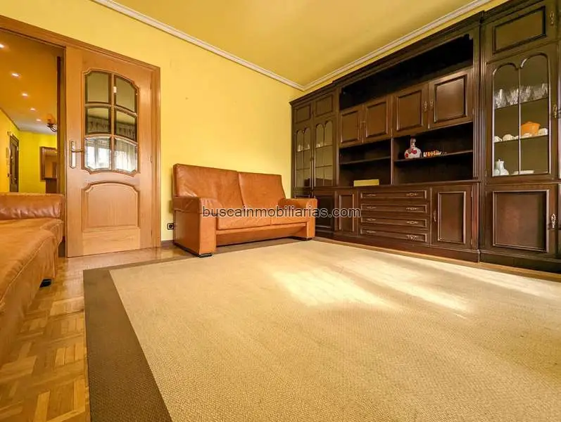 Piso en venta Logroño: espacioso, exterior, garaje y trastero