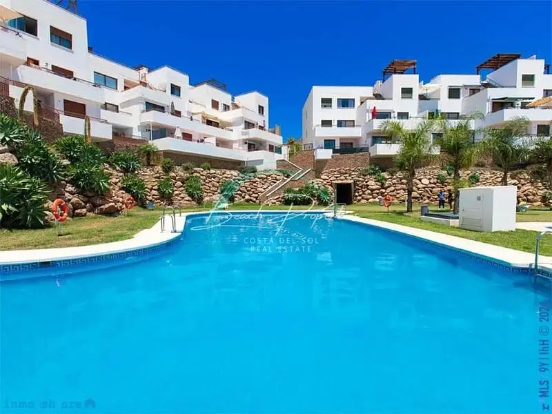 Atico 1 Dormitorio Nerja Vistas Panoramicas Piscina Parking