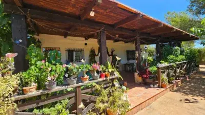 Chalet en Venta Cheste 3 Dormitorios Jardin Jacuzzi