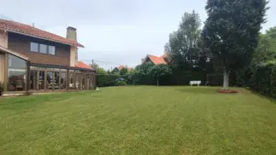 Casa en Alquiler Somió-Cabueñes 4 Dormitorios 2 Baños