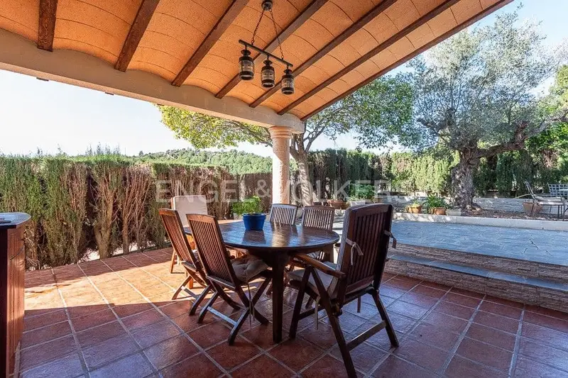 Chalet en Venta Onda Castellon 4 Dormitorios Piscina Jacuzzi