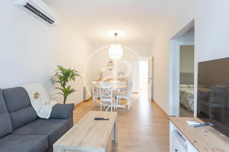 Apartamento en venta en Sants Barcelona 93m2 reformado
