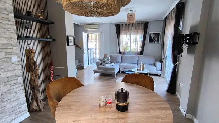 Villa de 2 Dormitorios en Venta en Benimar Rojales Costa Blanca