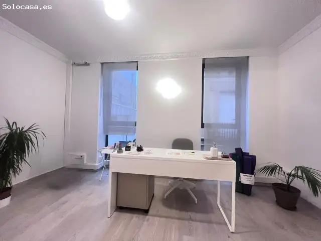 Local en Alquiler Badalona Centro 47m2 Oficina Despacho Estudio