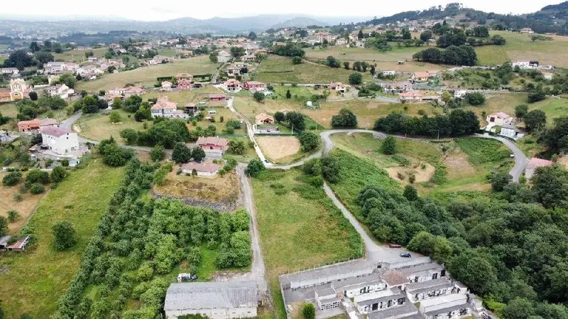 Terreno en Venta Valdesoto Siero Asturias 1352m2