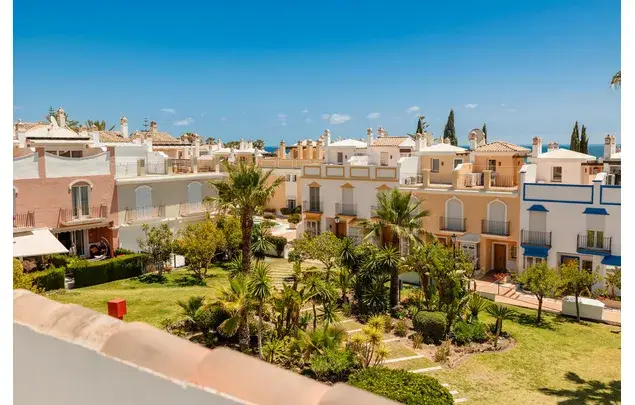 Rent 3 bedroom house in Marbella