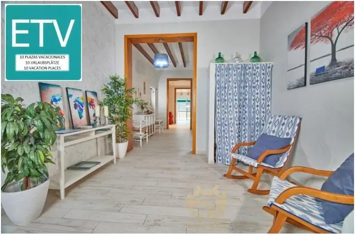 Casa Rural con Chimenea en Llucmajor para 10 Personas