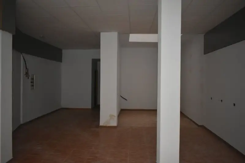 Venta Local Comercial Motril Calle Nueva Ref 11270