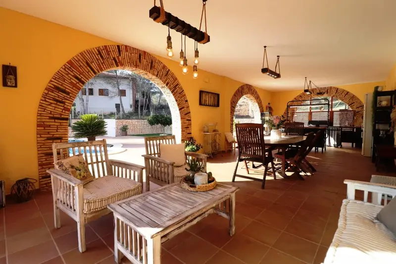 Chalet en venta en Canyelles, Barcelona