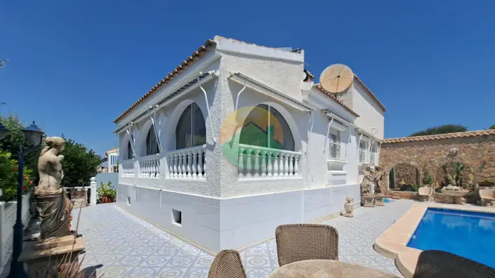 Villa 3 Dormitorios Camposol Golf Piscina Privada