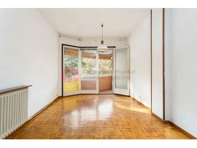 Piso Familiar 4 habitaciones 2 baños Cardenal Reig Barcelona