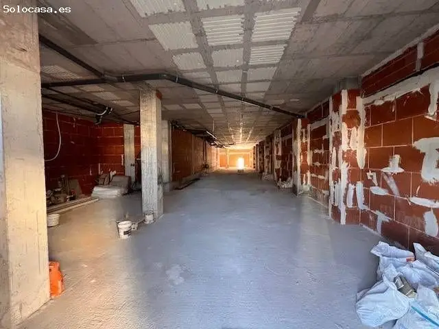 Local Diafano 400m2 Tres Fachadas Segregable
