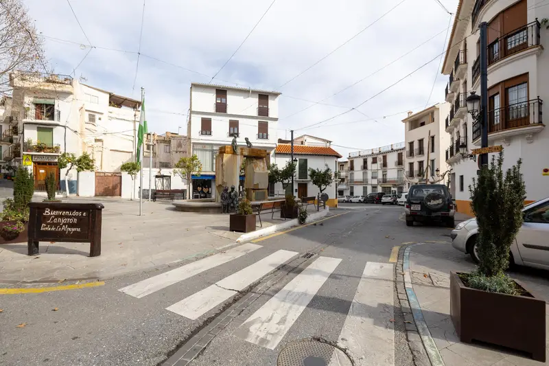Venta Solar Lanjarón 290m²  Edificable Cerca Servicios