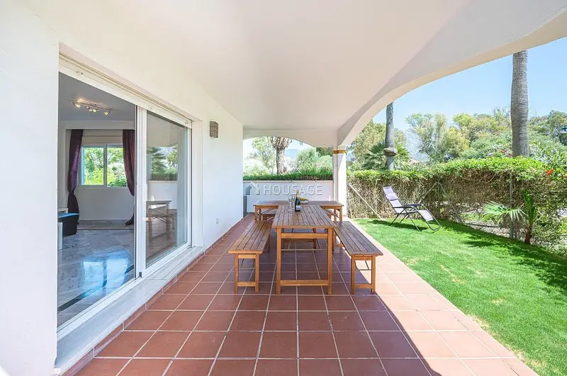 Apartamento en Marbella con Jardin Privado y Piscina