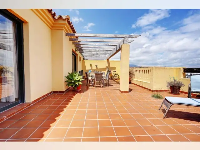 Piso de 2 Dormitorios en venta Miraflores, España