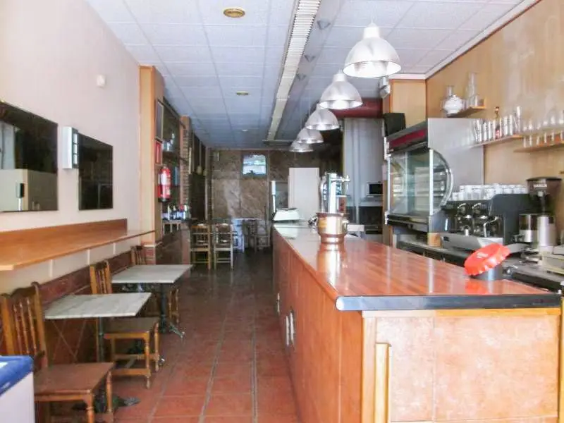 Venta Local Comercial Olesa Montserrat Equipado Hosteleria