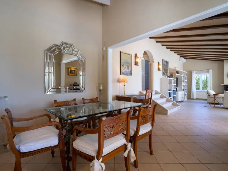 Casa-Villa de 3 Dormitorios alquiler Moraira, España