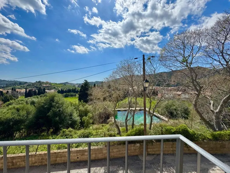 Chalet Adosado en Alaró con Vistas Impresionantes