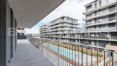 Apartamento en Port con Terraza de 130m2 y 3 Habitaciones