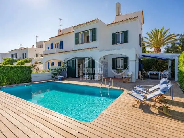 Chalet en venta en Addaya Menorca con vistas al mar