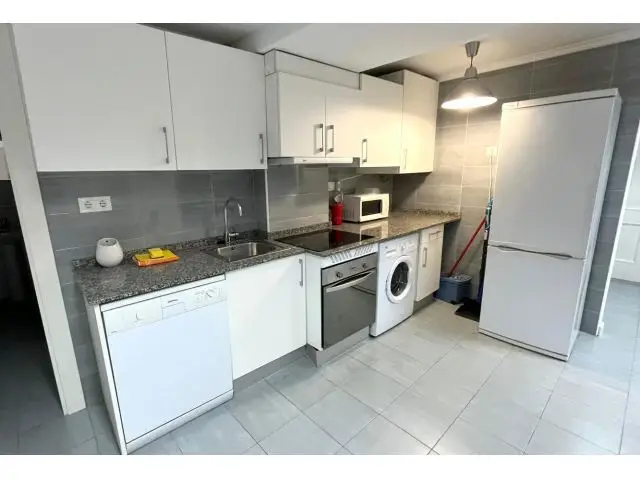 Local Comercial Reformado en Vivienda Torrelavega 83m2