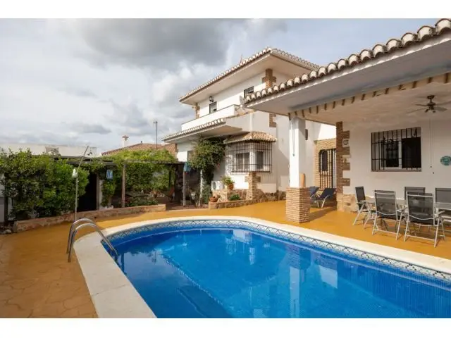 Chalet de Lujo en Venta Cullar Vega Granada