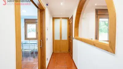 Casa en Venta en Viérnoles: Reformada y lista para entrar a vivir