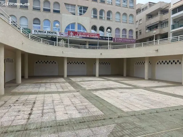 Local Comercial En Venta En Garrucha, Almería