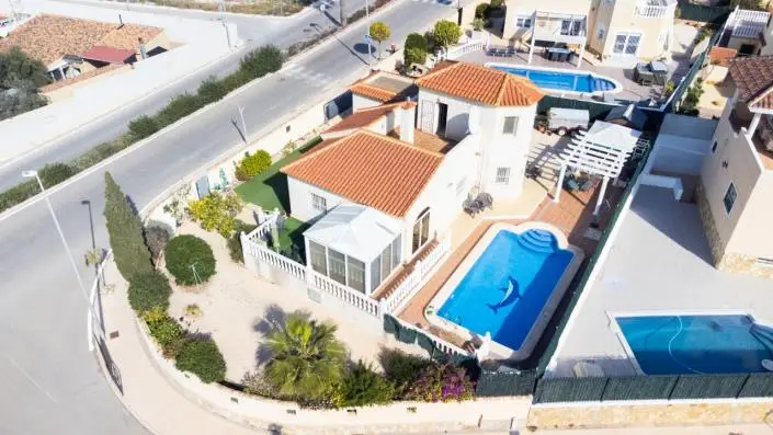 Villa en Venta La Marina 3 Dormitorios Piscina Privada