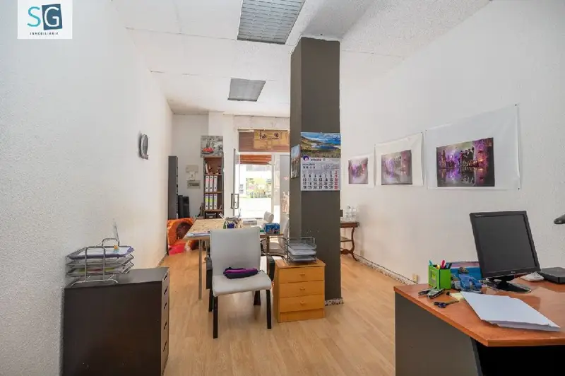 Venta Local Comercial Avda Madrid Granada 134m2