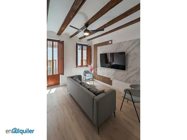 Alquiler piso reformado Ciutat Vella 3 habitaciones