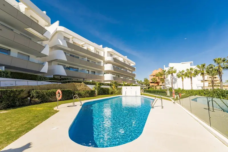 Atico de Lujo en Sotogrande Puerto 4 Dormitorios Vistas al Mar