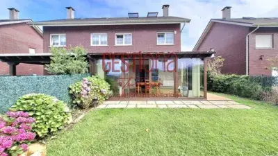 Casa Pareada en Venta en Pontejos Cerca de la Playa