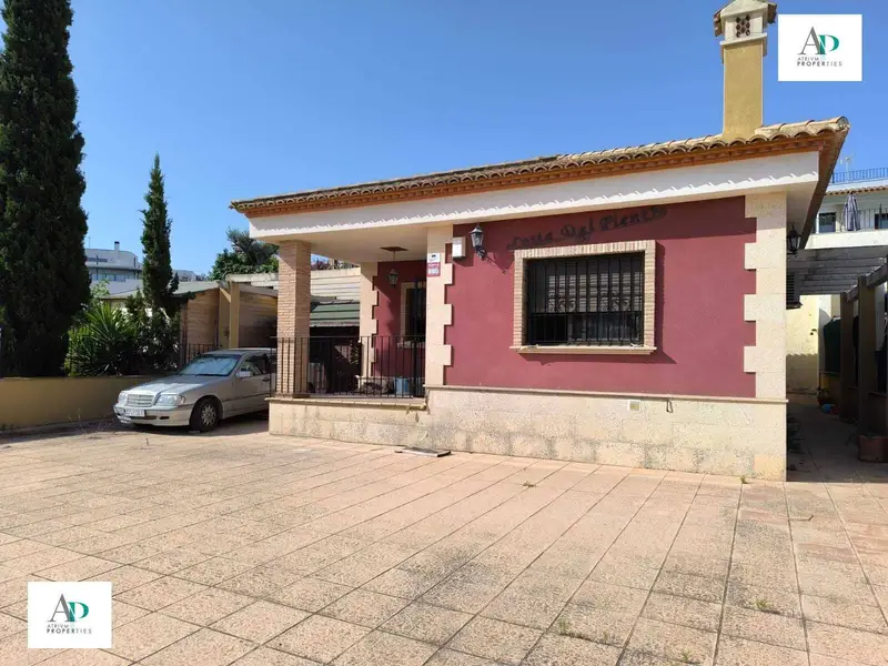 Chalet Independiente Bigastro 3 Dormitorios Jardin Privado