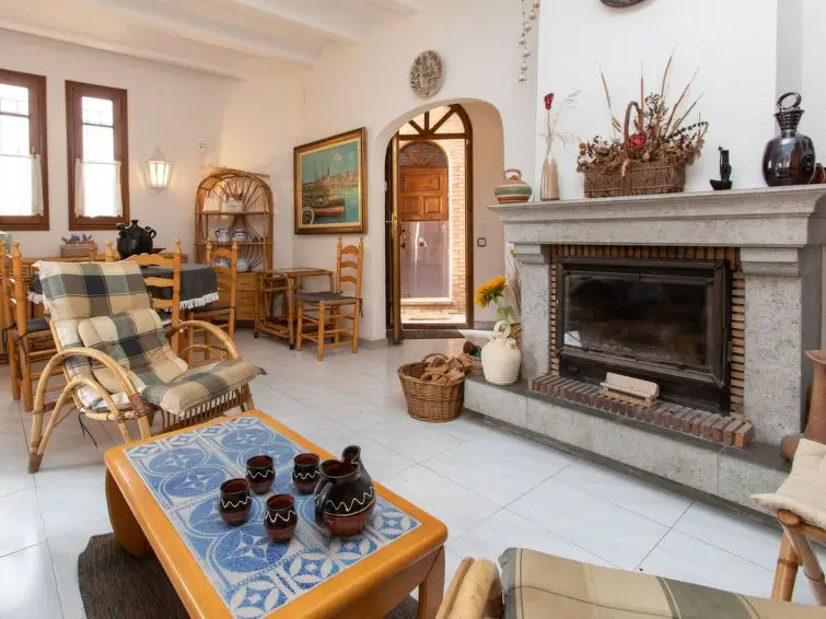 Casa Villa 3 Dormitorios Alquiler Calonge Espa	
	
	
	
a