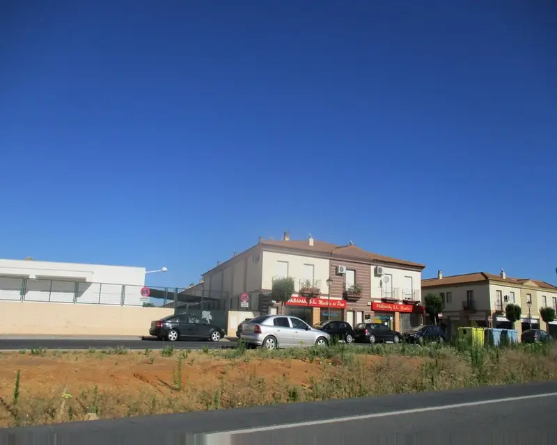 Piso en Lepe 9878 m2 4 habitaciones 2 baños