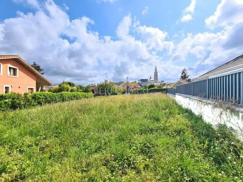 Finca Edificable en Somió Asturias con Vistas Universidad Laboral