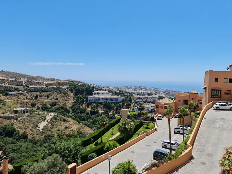 Apartamento 4 Dormitorios Calahonda Vistas Panoramicas Mar