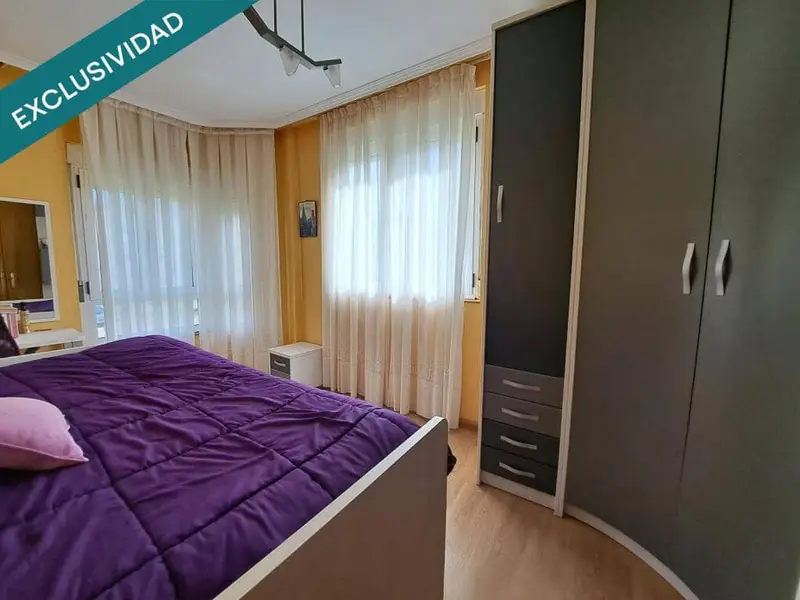 Chalet con dos apartamentos en Ponferrada cerca del parque del Temple