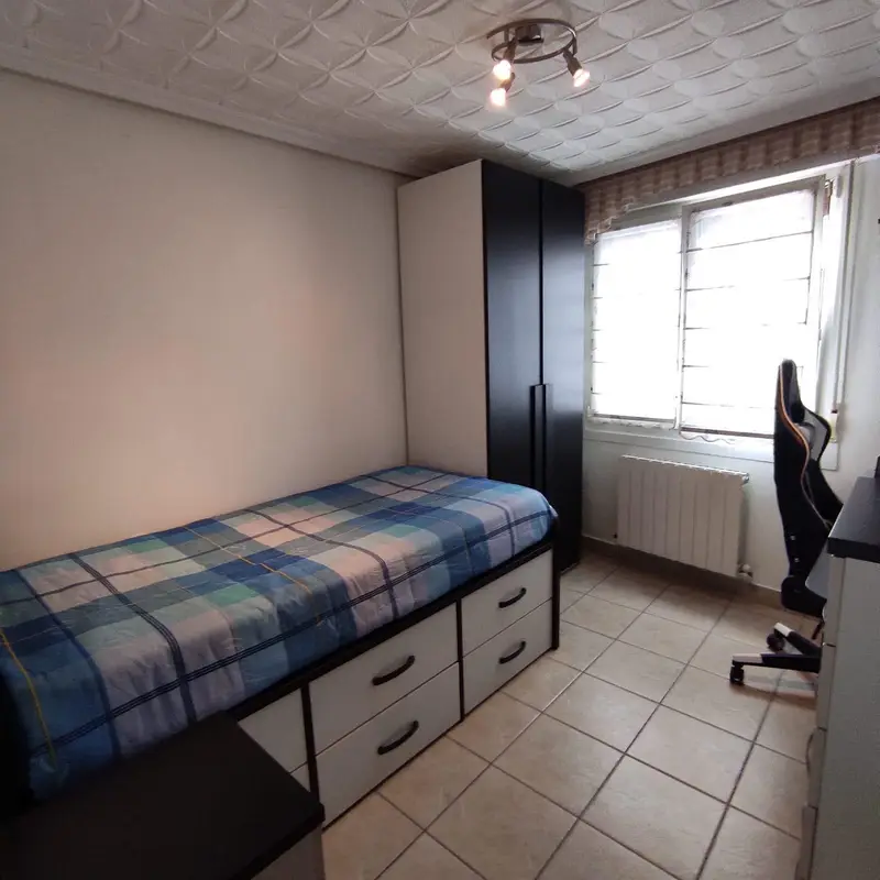 Piso en Venta Ermua 2 Dormitorios Balcon Zona Iparragirre