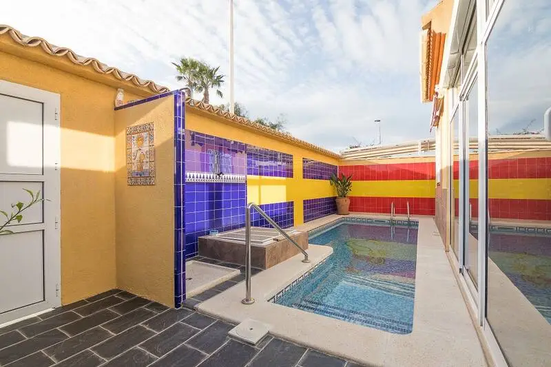 Villa de 4 dormitorios en Torrevieja