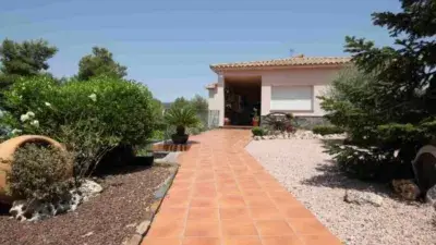 Casa en venta en Avinguda del Castell de Montbui, cerca de Carrer de Sant Mateu