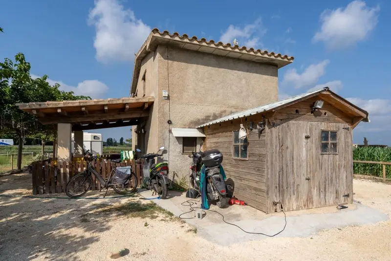Casa Rural en Tortosa con Establo para Caballos