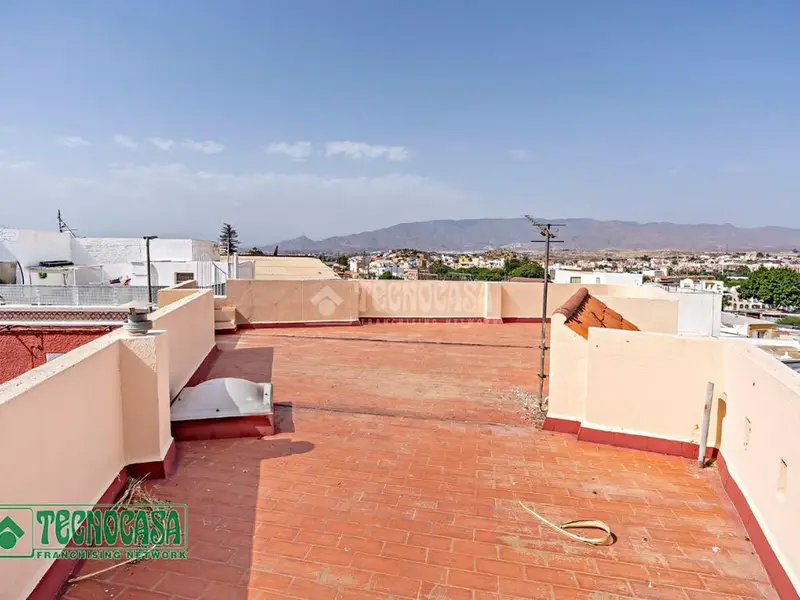 Casa en venta en Huércal De Almería