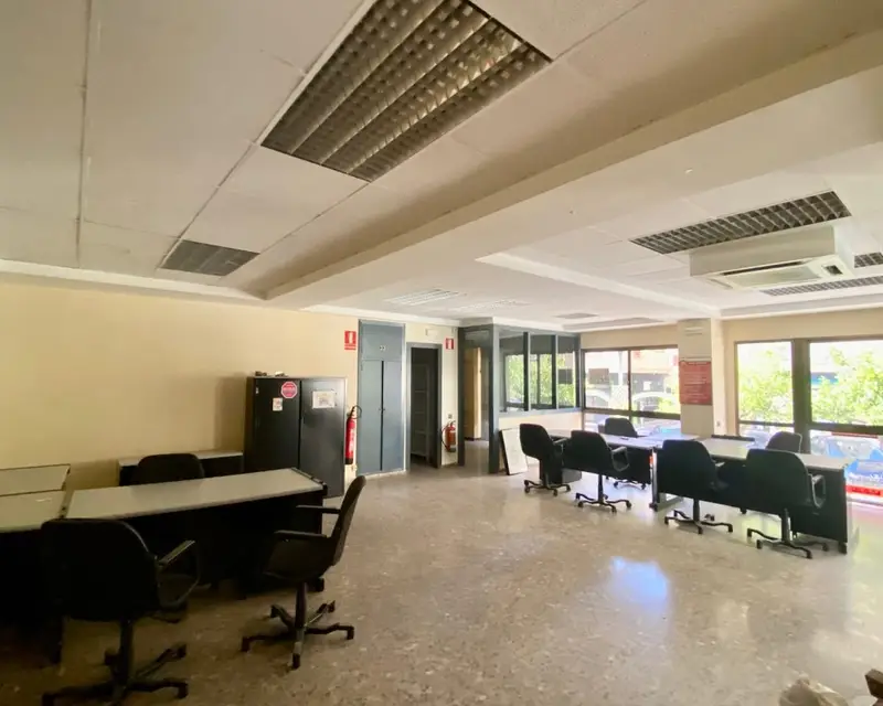 Local en Venta en Villarreal 111 m2